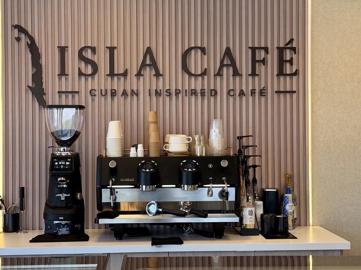 Isla Café coffee bar and interior